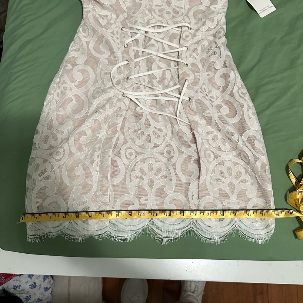 Tobi white dress with corset detail - Picture 4 of 6